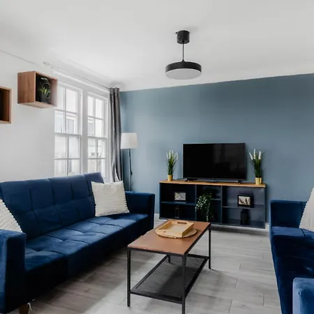 Apartment Moderne Et Elegant Damian